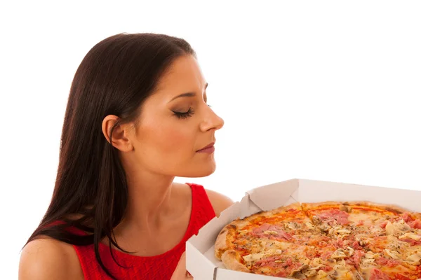 微笑的女士抱着纸箱美味的披萨. — 图库照片