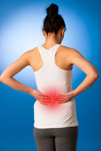 Femme ayant mal au dos - blessure au dos — Photo