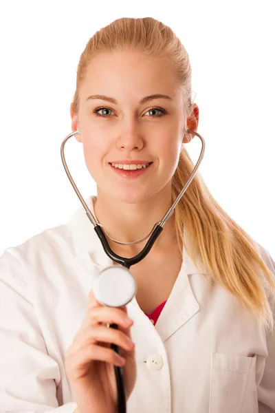 Kadın doktor stetoskop ile müydün için dinle. — Stok fotoğraf