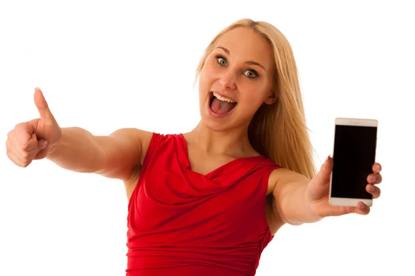 Feliz mujer rubia muestra un teléfono inteligente aislado sobre blanco backgr —  Fotos de Stock