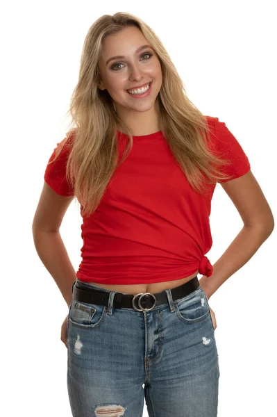 Retrato Uma Menina Adolescente Bonito Tshirt Vermelha Sobre Branco — Fotografia de Stock