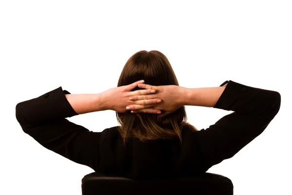 Vrouw zitten op een stoel in office — Stockfoto