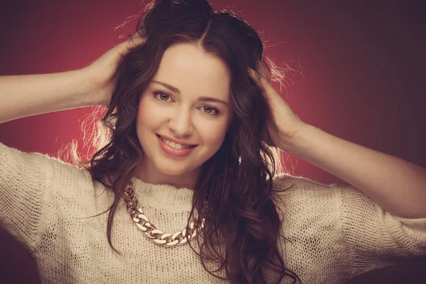 Beauty portrait of young woman — Stock Photo, Image