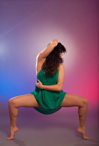 Young brunette caucasian woman dancing — Stock Photo, Image