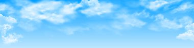Güneşli arka plan, beyaz bulutlu mavi gökyüzü ve güneş. Mavi gökyüzü ile geniş ekran gerçekçi vektör pankartı.