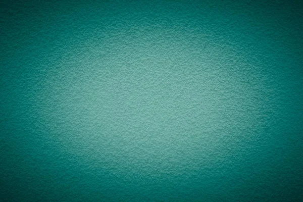 Eski yeşil duvar lekeler, çatlaklar, lekeler. Soyut grunge tarzı çatı katında boyanmış beton duvar. Arkaplan, portreler, posterler için klasik duvar arkaplan dokusu.