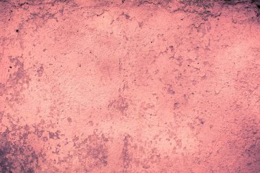 Eski kırmızı duvar lekeler, çatlaklar, lekeler. Soyut grunge tarzı çatı katında boyanmış beton duvar. Arkaplan, portreler, posterler için klasik duvar arkaplan dokusu.