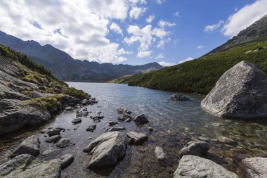yaz yüksek tatra Dağları'nda 5 lakes Valley