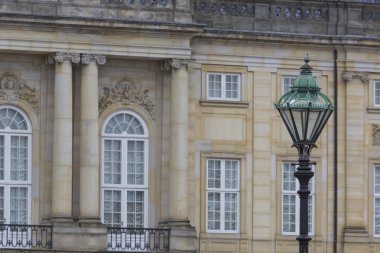Kopenhag, Danimarka-Eylül 8: Castle Amalienborg heykeli ile