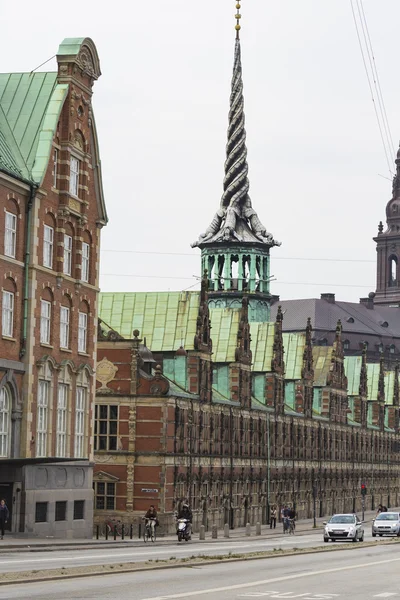 Kopenhagen, Dänemark -8. September: altes Börsengebäude in — Stockfoto