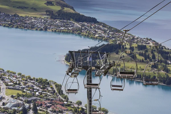 Όψη του τελεφερίκ του Queenstown και της λίμνης Wakatipu — Φωτογραφία Αρχείου