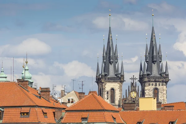 Widok na kościół tyn w Pradze — Zdjęcie stockowe