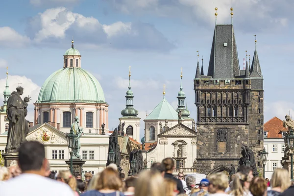 Prague, Tsjechië 19 September: Karelsbrug in Praag, t — Stockfoto