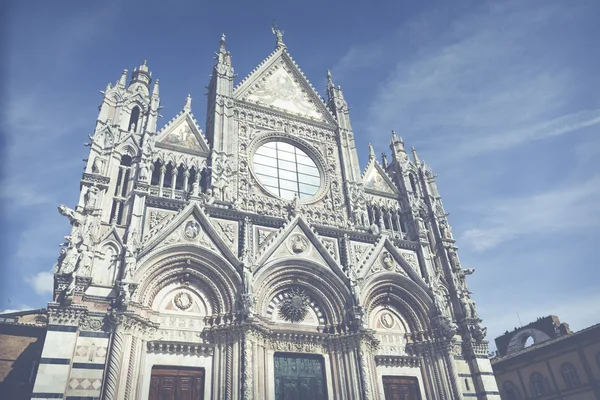 Siena Cathedral, dedicated to the Assumption of the Blessed Virg — Stock Photo, Image