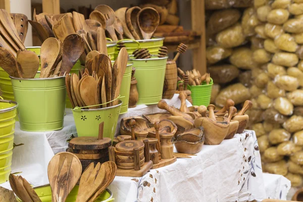 Cuchara y tenedor de madera — Foto de Stock