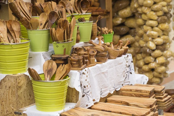 Cuchara y tenedor de madera — Foto de Stock