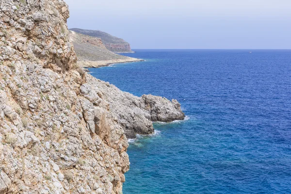 Vue panoramique sur la côte de la mer avec eau turquoise. Côte Est — Photo