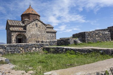 sevan Gölü, Ermenistan üzerinde Ortaçağ kilise