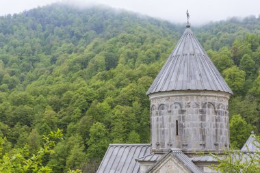 Antik Haghartsin Manastırı Dil kasaba yer alır