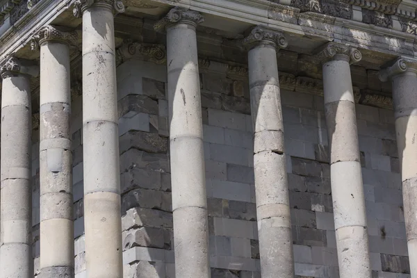 Alter heidnischer tempel garni, der hellenistische tempel in armenien — Stockfoto