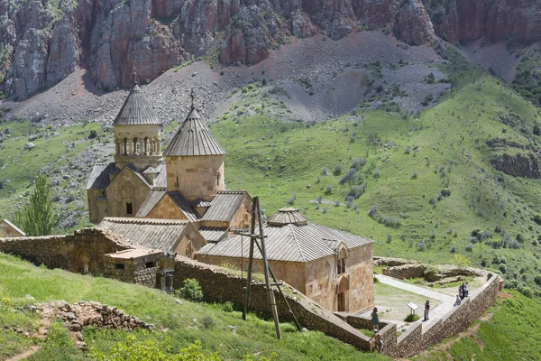 Eski manastır Noravank Amaghu Vadisi, Ar dağlarında — Stok fotoğraf