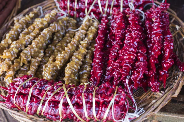 Churchchchhela auf dem Wochenmarkt in Georgien — Stockfoto