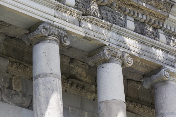 Alter heidnischer tempel garni, der hellenistische tempel in armenien — Stockfoto