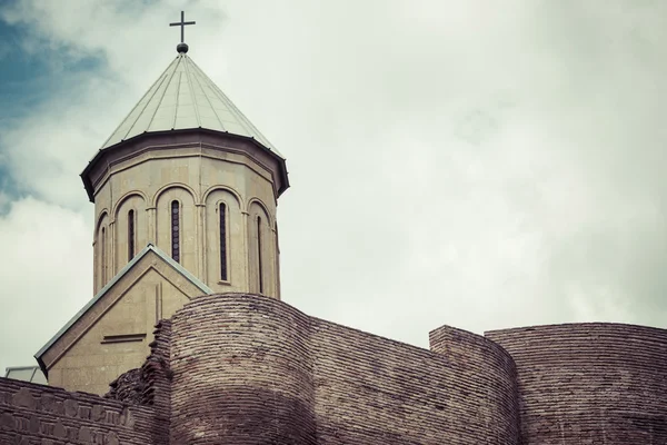 Iglesia de San Nicolás en la fortaleza de Narikala - Tiflis, Georgia . —  Fotos de Stock