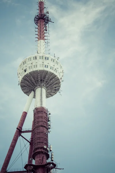 Tbilisi, Georgië-mei 07, 2016: fragment van de TV-toren van Tbilisi — Stockfoto