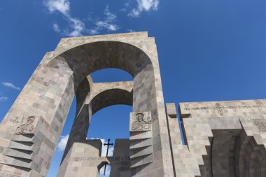 Echmiadzin, Ermenistan - 02 Mayıs 2016: Etchmiadzin Manastırı gö