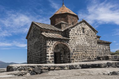 Sevanavank Gölü 'ndeki 9. yüzyıl Ermeni Manastırı.