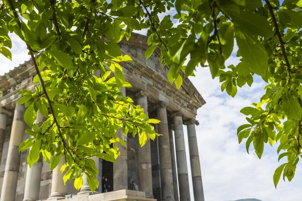 Alter heidnischer tempel garni, der hellenistische tempel in armenien — Stockfoto