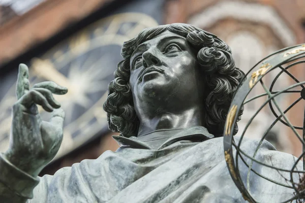 Monument av stora astronomen nicolaus copernicus, torun, Polen — Stockfoto