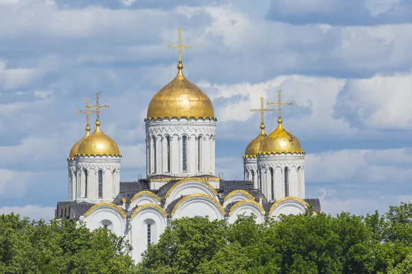 Kathedraal van de veronderstelling van Vladimir in de zomer, Unesco wereld Heritag — Stockfoto