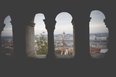 Budapeşte, Macaristan - 10 Aralık 2015: Balıkçı Kalesi içinde BÜ