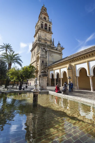 CORDOBA - SPAIN - JUNE 10, 2016 :The bell tower at the Mezquita — Stock Photo, Image