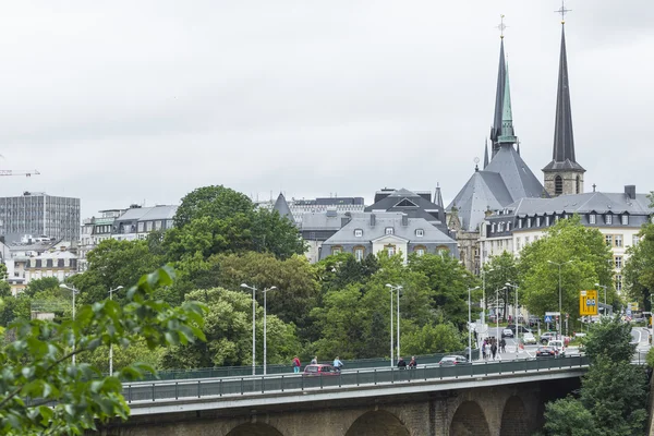 CIDADE DE LUXEMBURGO - LUXEMBURGO - JULHO 01, 2016: Parte moderna da Lux — Fotografia de Stock