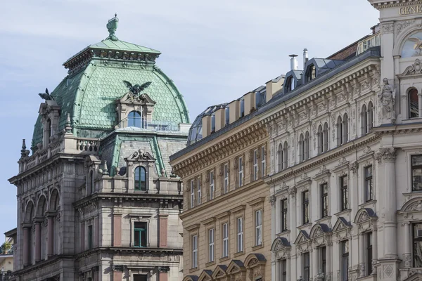 Wenen, Oostenrijk, E.U. - 05 juni 2016: Cityscape uitzicht op een van — Stockfoto