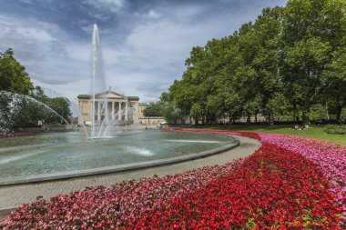 Poznan, Polonya - 09 Temmuz 2016: Grand Theatre (Opera), yeşil