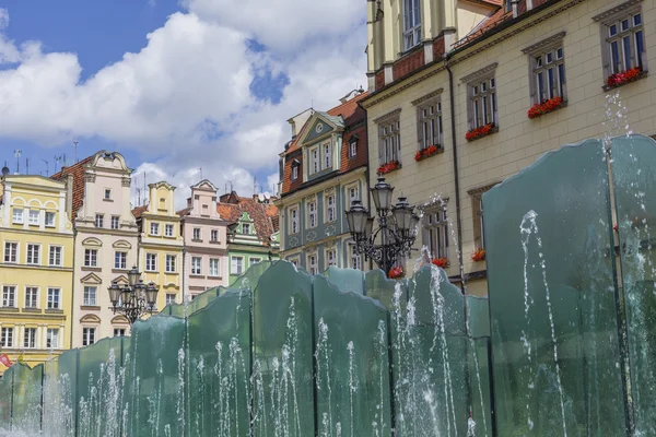 Wroclaw, Polonya - 07 Temmuz 2016: Wroclaw City center, Çeşme bir — Stok fotoğraf