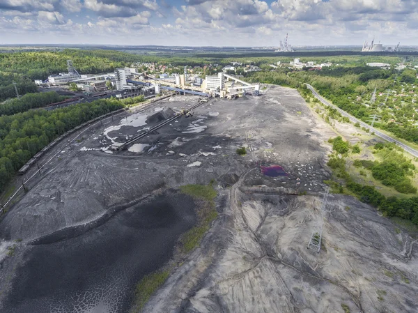 Minas de carvão no sul da Polónia. Terra destruída. Vista de cima . — Fotografia de Stock