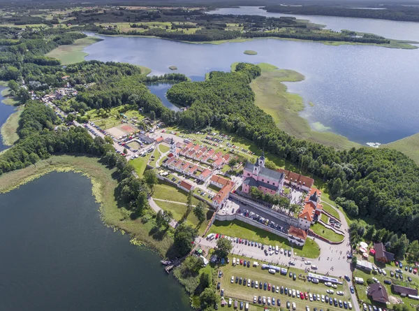 Lake Wigry Milli Parkı. Suwalszczyzna, Polonya. Mavi su ve — Stok fotoğraf