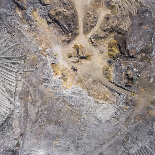 Flygfoto över byggnadsmaterialen bearbetning fabriken. Sand — Stockfoto