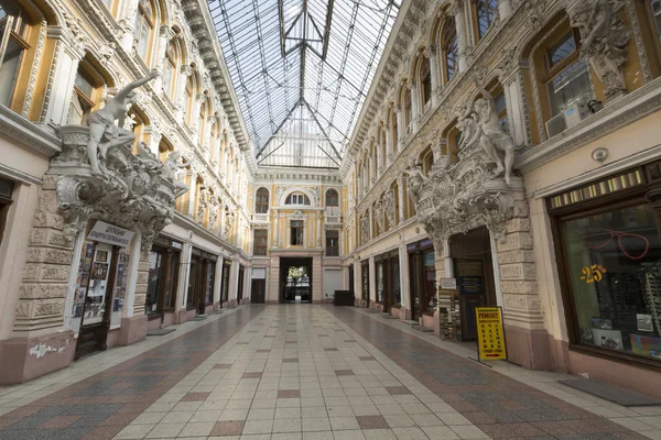 ODESSA, UKRAINE - AUGUST 02, 2016: Passage is the historical bui — Stock Photo, Image