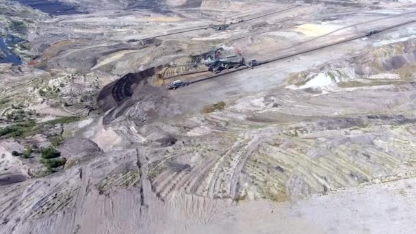 Minas de carvão no sul da Polónia. Terra destruída. Vista de cima . — Vídeo de Stock