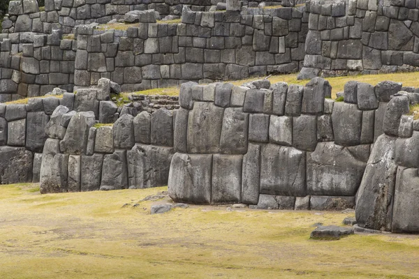 Colaboração das paredes de Sacsayhuaman, em Cusco, Peru — Fotografia de Stock