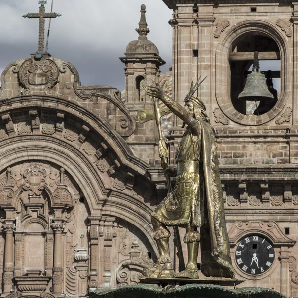 La Compania de Jesus church on Plaza de Armas square in Cuzco, P — Stock Photo, Image