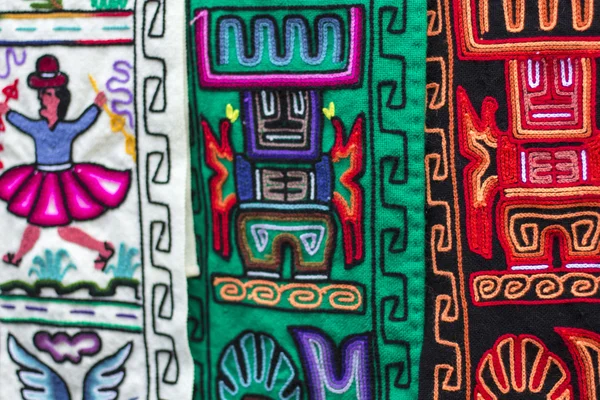 페루, 남미 시장에서 다채로운 직물 — 스톡 사진