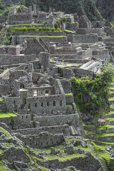 Vista da antiga cidade inca de Machu Picchu. O século 15 — Fotografia de Stock