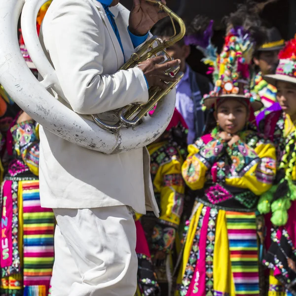 Cusco - peru - 06. Juni 2016 unbekannte musiker einer blaskapelle o — Stockfoto